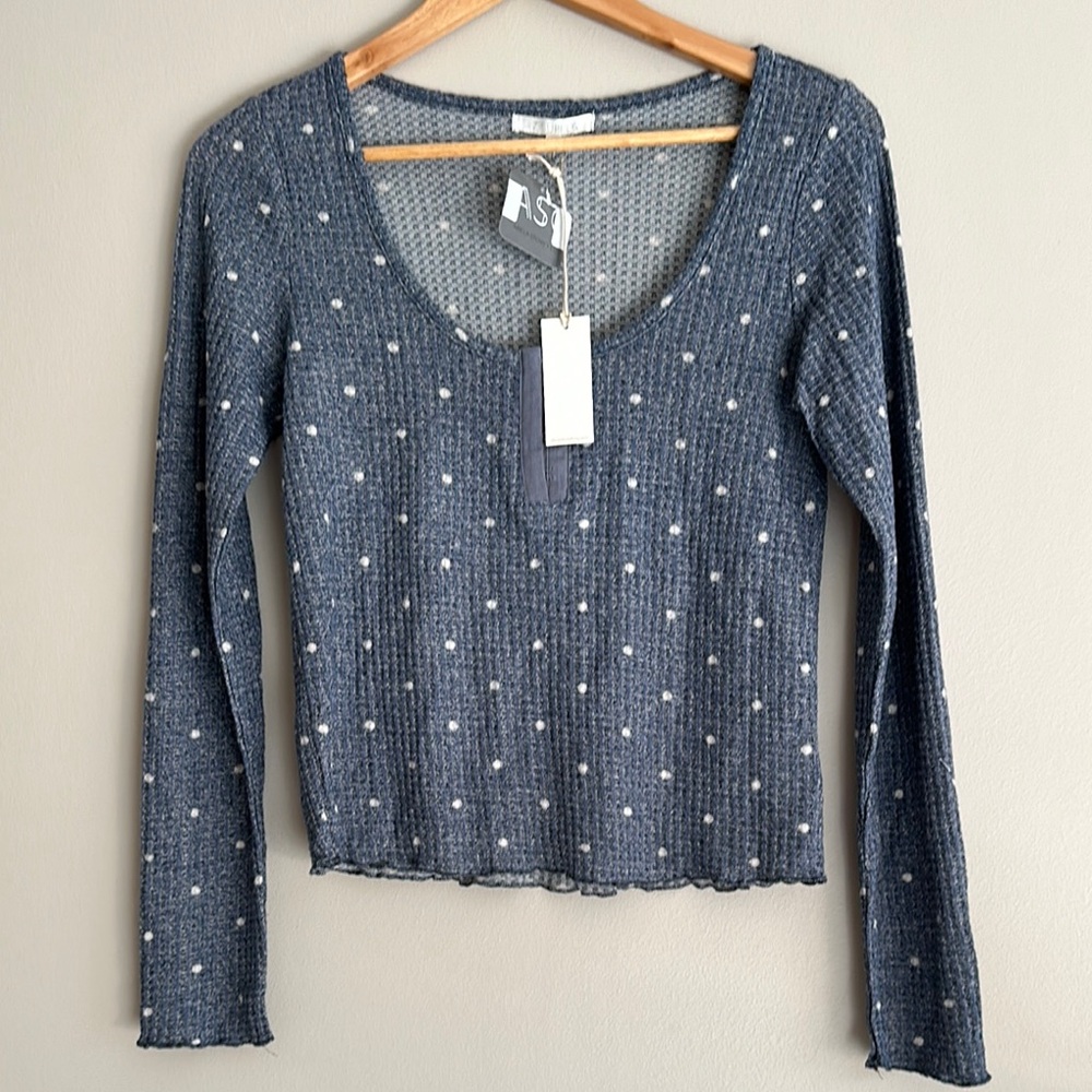 Z Supply: new with tags Stylish Blue Polka Dot Women's lounge top